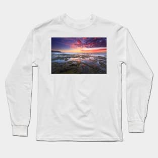 Wamberal Beach sunrise Long Sleeve T-Shirt